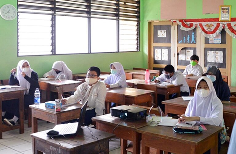 Putus Ketimpangan Sosial Lewat Program Sekolah Gratis Dprd Provinsi Dki Jakarta 5378