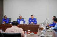 Pengurus KNPI DKI Jakarta menyampaikan keterangan