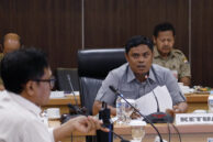 Wakil Ketua Panitia Khusus (Pansus) Barang Milik Daerah Tri Waluyo memimpin jalannya rapat.