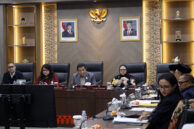 Ketua DPRD DKI Jakarta Khoirudin memimpin jalannya rapat.