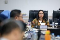 Ketua Pansus Kawasan Tanpa Rokok (KTR) DPRD Provinsi DKI Jakarta, Farah Savira memulai pembahasan.