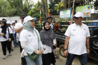 Ketua Komisi D Yuke Yurike bersama Kadis Lingkungan Hidup Asep Kuswanto.