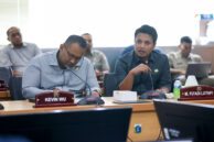 Anggota Komisi A, Fu'adi Luthfi menyampaikan pandangan.