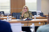 Anggota Pansus Kawasan Tanpa Rokok (KTR) DPRD Provinsi DKI Jakarta Jamilah Abdul Gani memberikan pendalaman.