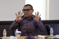 Anggota Pansus BMD Lukmanul Hakim menyampaikan permasalahan.