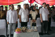 Suasana menyanyikan lagu Indonesia Raya.
