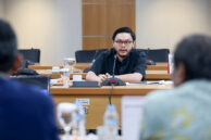Anggota Pansus Kawasan Tanpa Rokok (KTR) DPRD Provinsi DKI Jakarta William Aditya Sarana menyampaikan usulan.
