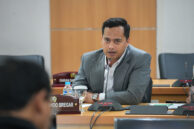 Anggota Pansus Penyelenggaraan Pendidikan Anggi Arando Siregar memberikan tanggapan