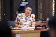 Anggota Komisi B, Francine Eustacia Widjojo memberikan usulan.