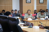 Wakil Walikota Jakarta Selatan, Ali Murtadho menyampaikan penjelasan.