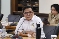 Anggota Pansus BMD Suhud Alynudin memberikan tanggapan.