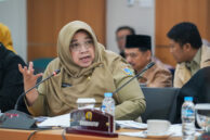 Kepala Dinas Pendidikan DKI Jakarta Nahdiana memberikan penjelasan