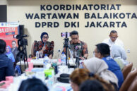 Anggota Komisi B DPRD Provinsi DKI Jakarta, Nur Afni Sajim menyampaikan materi.