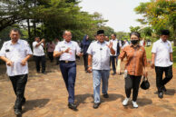 Ketua Komisi E DPRD DKI Jakarta Muhamad Thamrin memimpin peninjauan ke Perkampungan Budaya Betawi Setu Babakan.