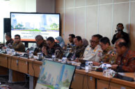 Jajaran mitra kerja Komisi A mengikuti jalannya rapat kerja.