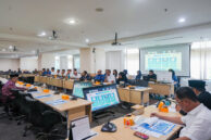 Suasana rapat Bapemperda secara hybrid terkait Ranperda perubahan status hukum PAM Jaya dari Perumda menjadi Perseroda