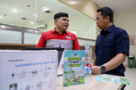 Momen Komisi E DPRD Provinsi DKI Jakarta menyapa dan berbincang dengan masyarakat di RSUD Pasar Minggu.