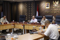 Ketua Pansus Jaringan Utilitas Pantas Nainggolan memimpin jalannya rapat.