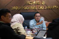 Wakil Ketua Komisi B DPRD Provinsi DKI Jakarta, Wahyu Dewanto menyampaikan pandangan.