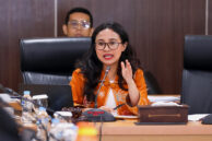 Ketua Pansus Kawasan Tanpa Rokok (KTR) DPRD Provinsi DKI Jakarta, Farah Savira memulai pembahasan.
