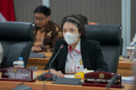 Wakil Ketua Komisi E Agustina Hermanto memberikan usulan