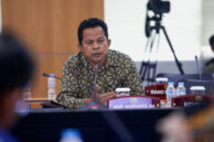 Anggota Pansus KTR DPRD Provinsi DKI Jakarta, August Hamonangan menyampaikan pendalaman.