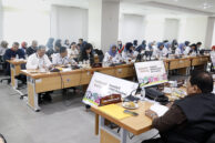 Jajaran Eksekutif mengikuti jalannya rapat kerja.