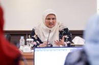 Anggota Pansus Kawasan Tanpa Rokok (KTR) DPRD Provinsi DKI Jakarta, Inad Luciawaty menyampaikan pandangan.