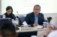 Anggota Bapemperda DPRD Provinsi DKI Jakarta, Ismail menyampaikan pandangan.