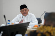 Anggota Bapemperda Abdurahman Suhaimi memberikan masukan