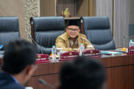 Wakil Ketua DPRD DKI Jakarta Basri Baco menyampaikan pandangan