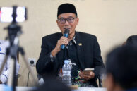 Anggota Komisi B DPRD Provinsi DKI Jakarta, M. Taufik Zoelkifli memberikan pandangan.