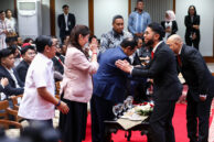 Momen Anggota Komisi A DPRD Provinsi DKI Jakarta, Hilda Kusuma Dewi memberikan ucapan selamat.