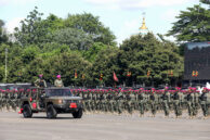 Momen Panglima TNI Jenderal Agus Subianto memimpin barisan Satuan Korps Marinir TNI AL.