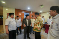 Ketua DPRD DKI Jakarta, Khoirudin berbincang dengan para tamu undangan