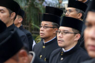 Apartur Sipil Negeri (ASN) Setwan yang dilantik mengikuti jalannya pelantikan.